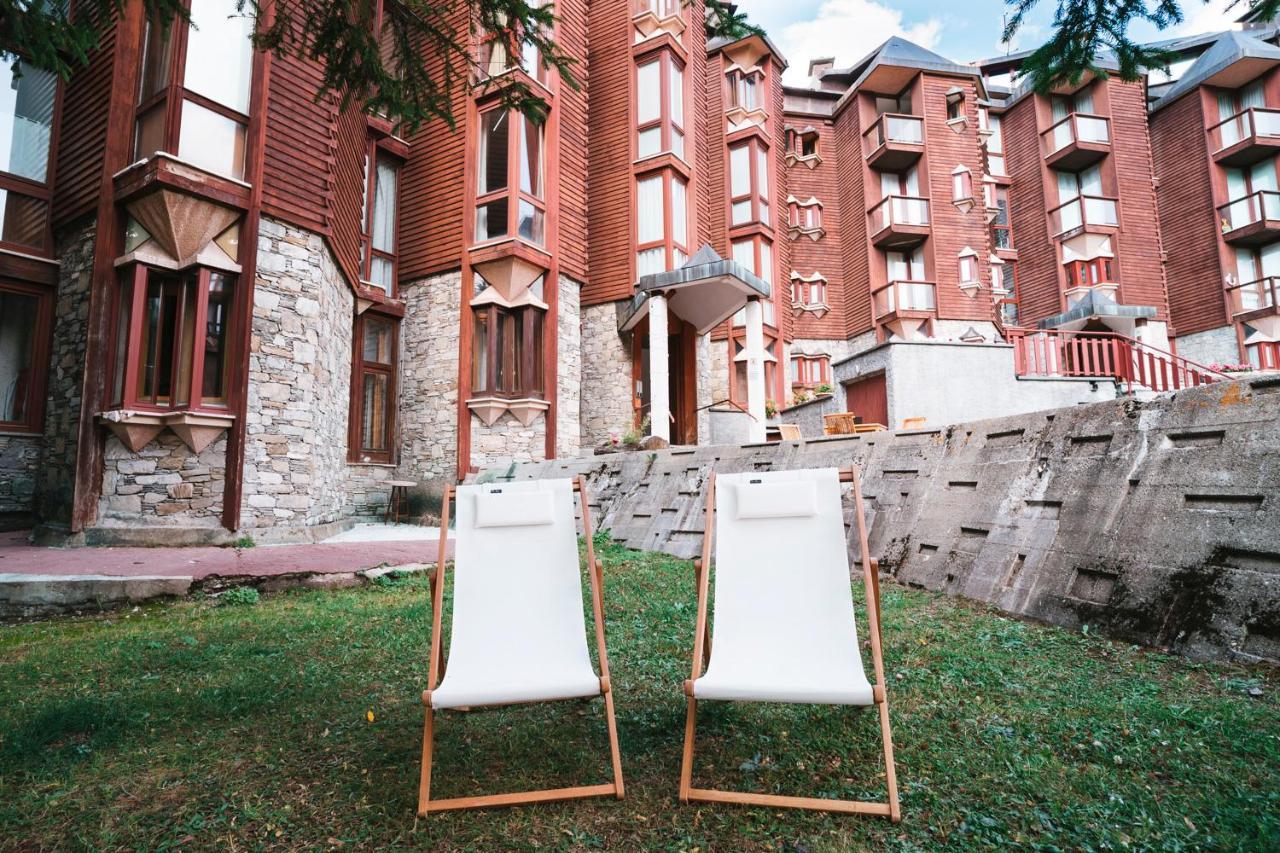 The Nest Alpine Loft Ski-In Ski-Out เบรยล์-แชร์วิเนีย ภายนอก รูปภาพ